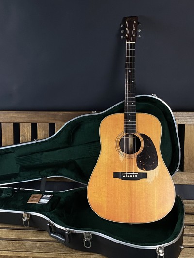 Martin 2023 D-28 Street Legend
